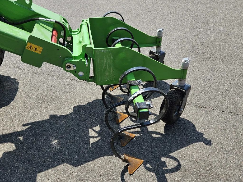 Avant Front cultivator