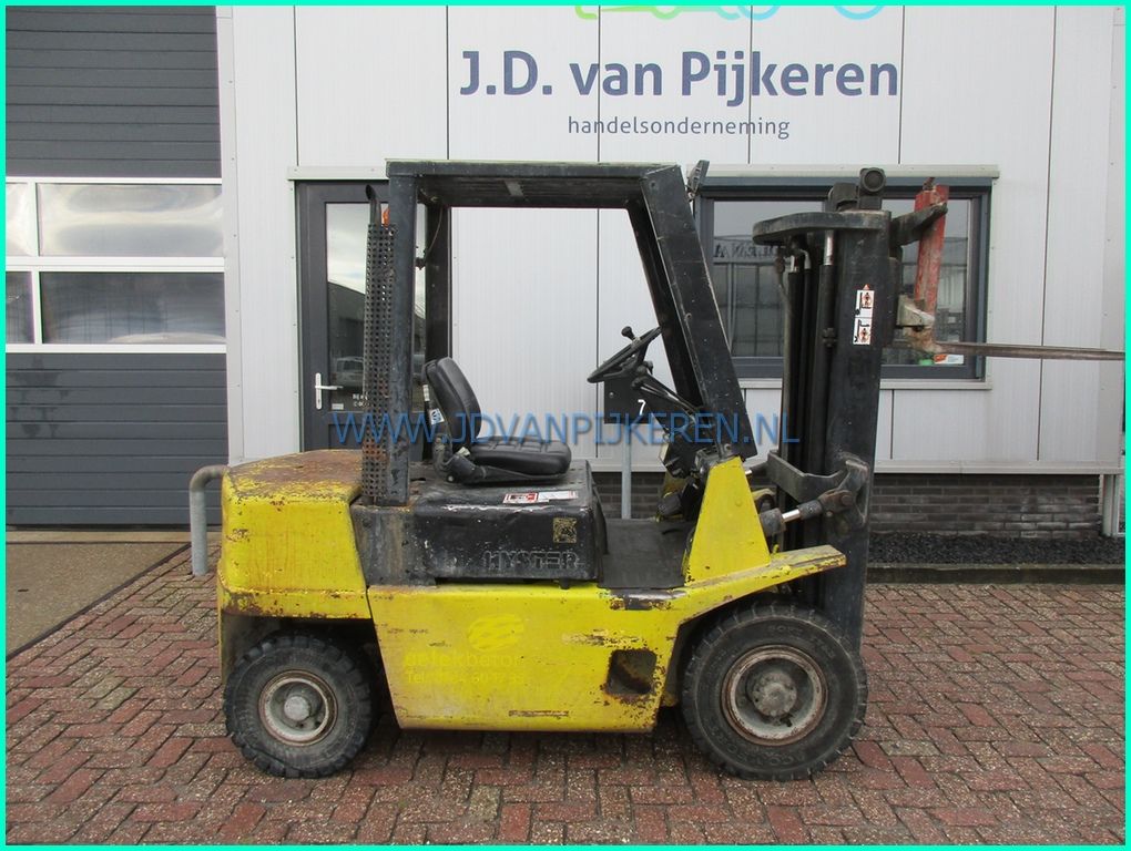 Hyster H2.50XL Isuzu diesel triplex+3xhydrauliek 2.1m high