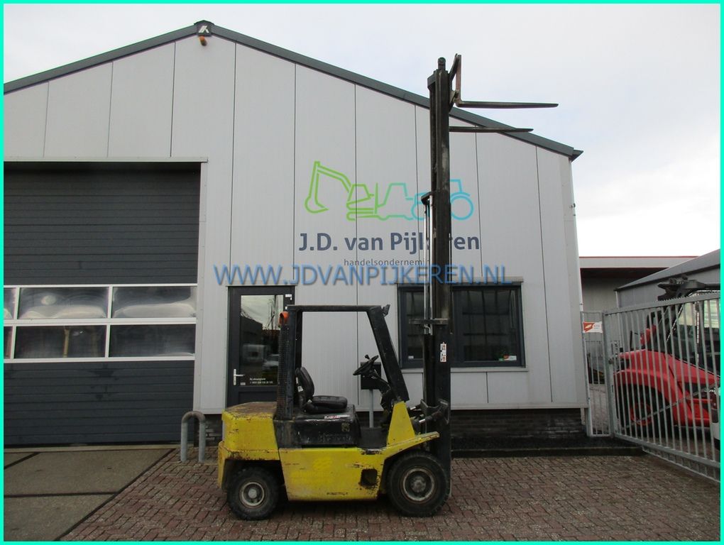 Hyster H2.50XL Isuzu diesel triplex+3xhydrauliek 2.1m high