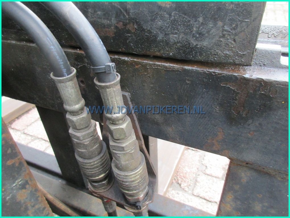 Boss RH30D 3t Perkins diesel triplex4.5+shift+4xhydrauliek 2.08m