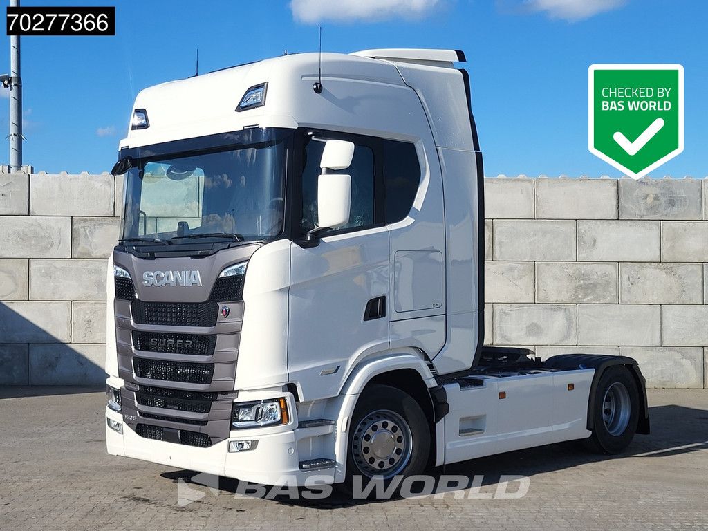 Scania S560 4X2 NEW! Retarder Full-Air 2xTanks Leder Standklima Navi ACC LED