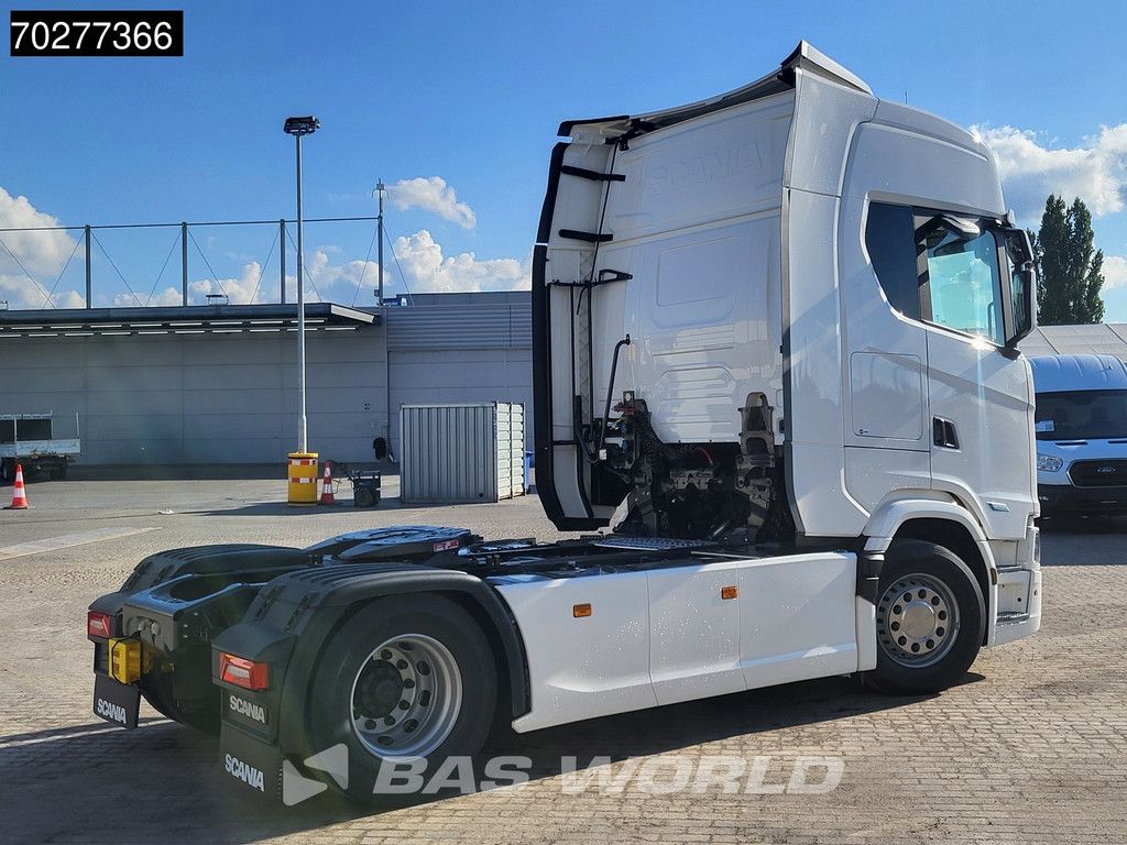 Scania S560 4X2 NEW! Retarder Full-Air 2xTanks Leder Standklima Navi ACC LED