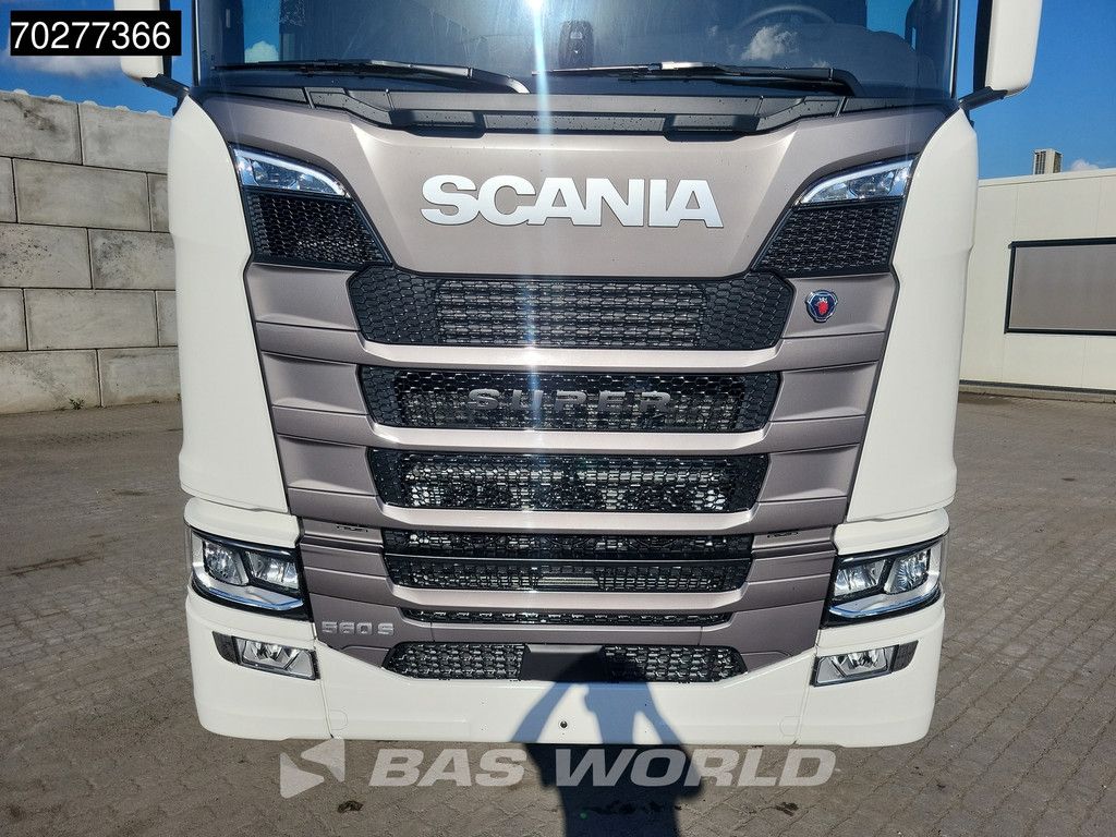 Scania S560 4X2 NEW! Retarder Full-Air 2xTanks Leder Standklima Navi ACC LED
