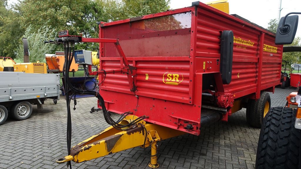 Schuitemaker Feedo70-11 voerdoseerwagen met weegsysteem