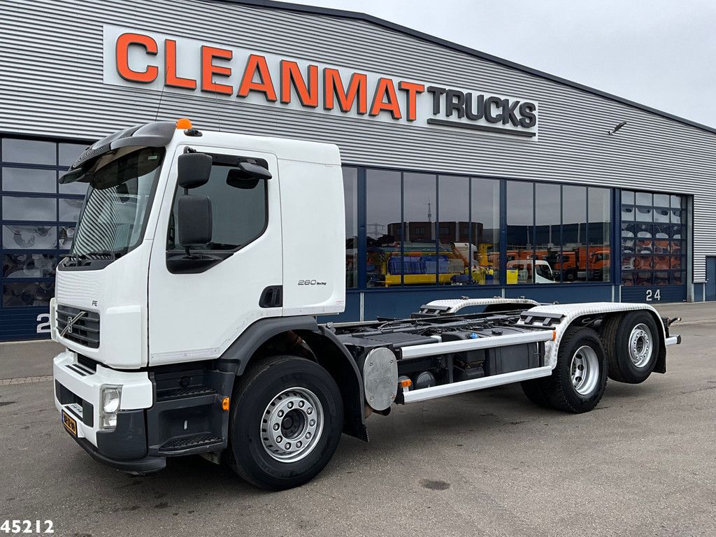 Volvo FE 260 Chassis cabine with PTO Just 199.470 km!