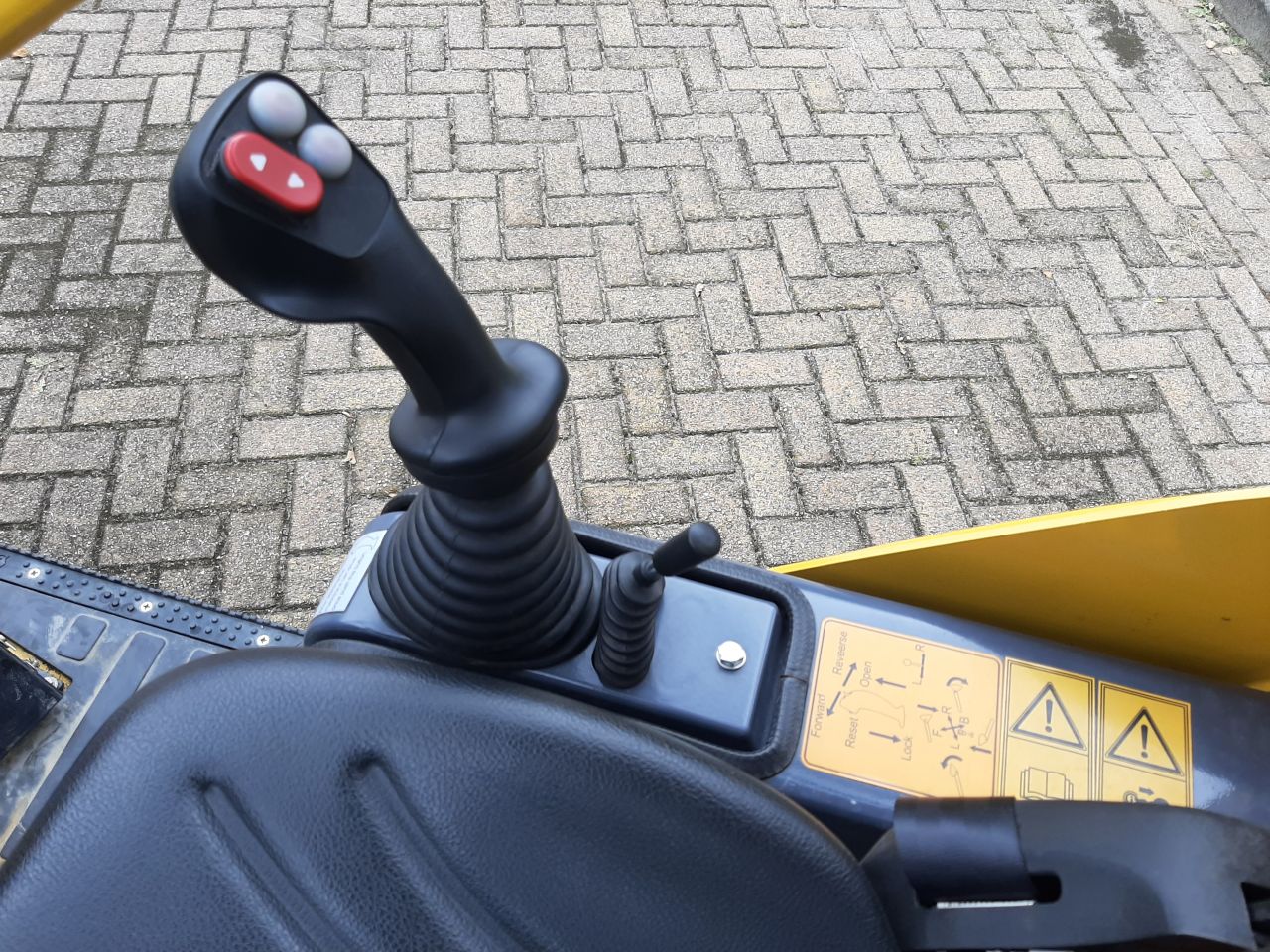 Eurotrac W11 M ex-demo - 35u - Lease evt.