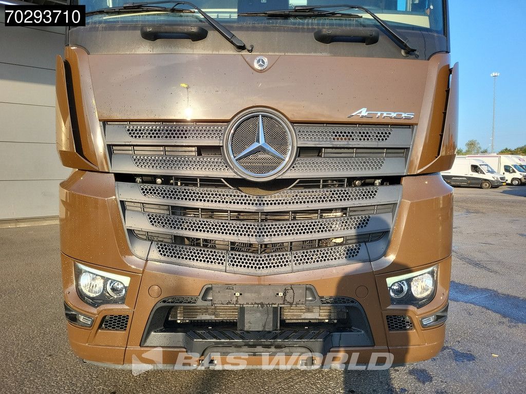 Mercedes Actros 1848 4X2 BigSpace Retarder 2x Tanks Standairco MirrorCam Navi ACC Euro 6