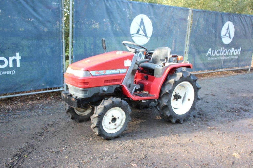 Mini tractor Yanmar Ke-4 Diesel 14hp