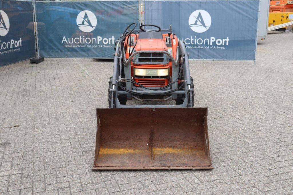 Kubota GT8 Diesel 25hp Mini Tractor with Hydrostatic Transmission