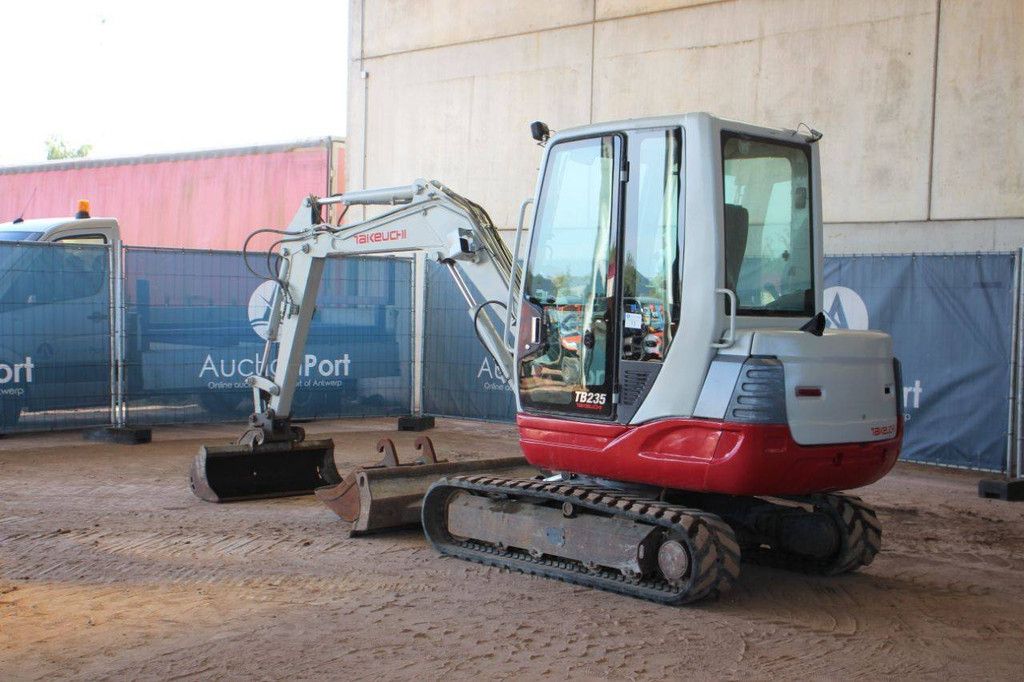 Crawler excavator Takeuchi TB235 Diesel 2016