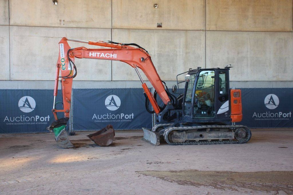 Raupenbagger Hitachi ZX85USB-5A Diesel 2016