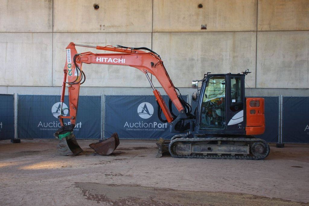 Raupenbagger Hitachi ZX85USB-5A Diesel 2016