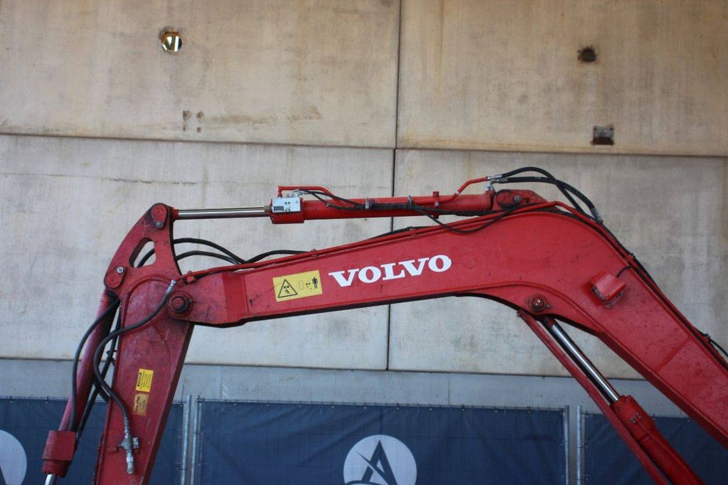 Rupsgraafmachine Volvo ECR88D Diesel 2018