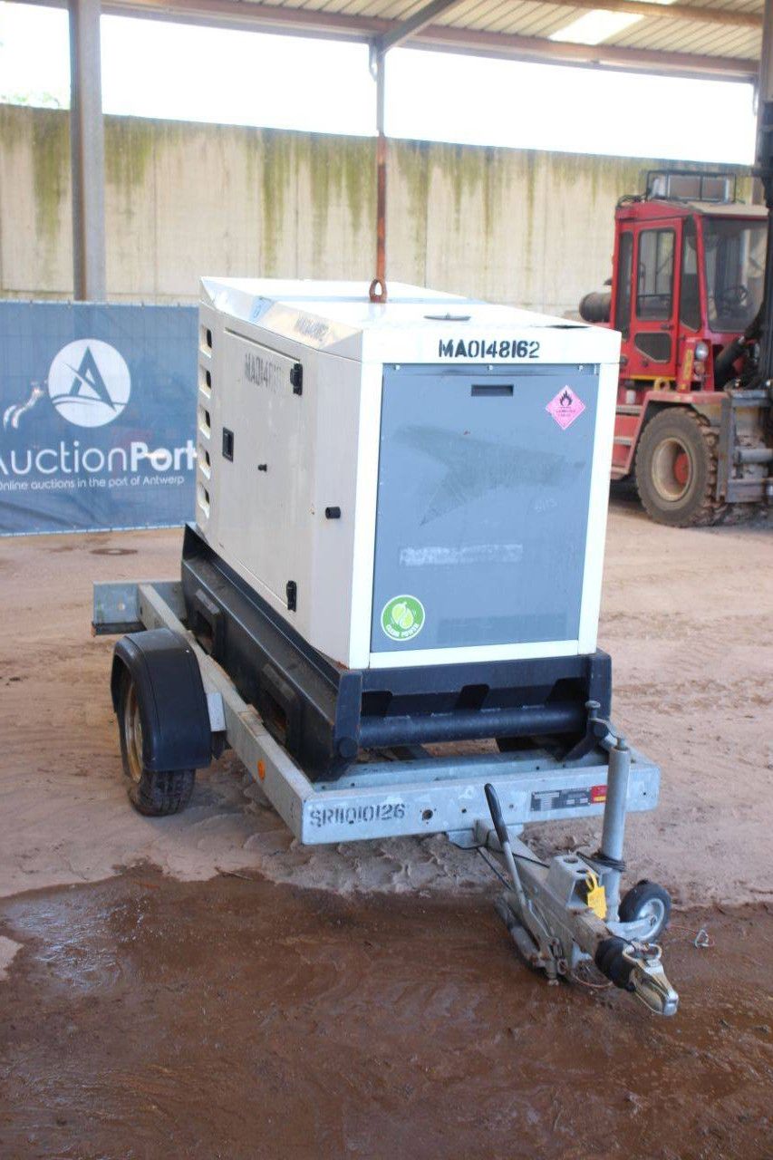 Generatoranhänger SDMO R33