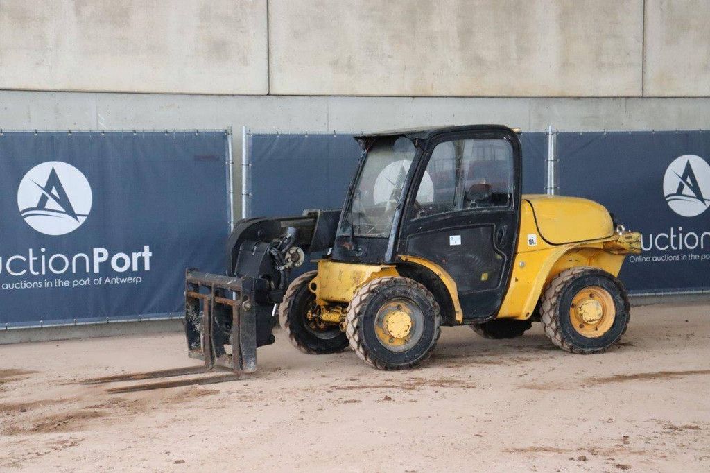 JCB 520-40 Diesel Telehandler 2000kg
