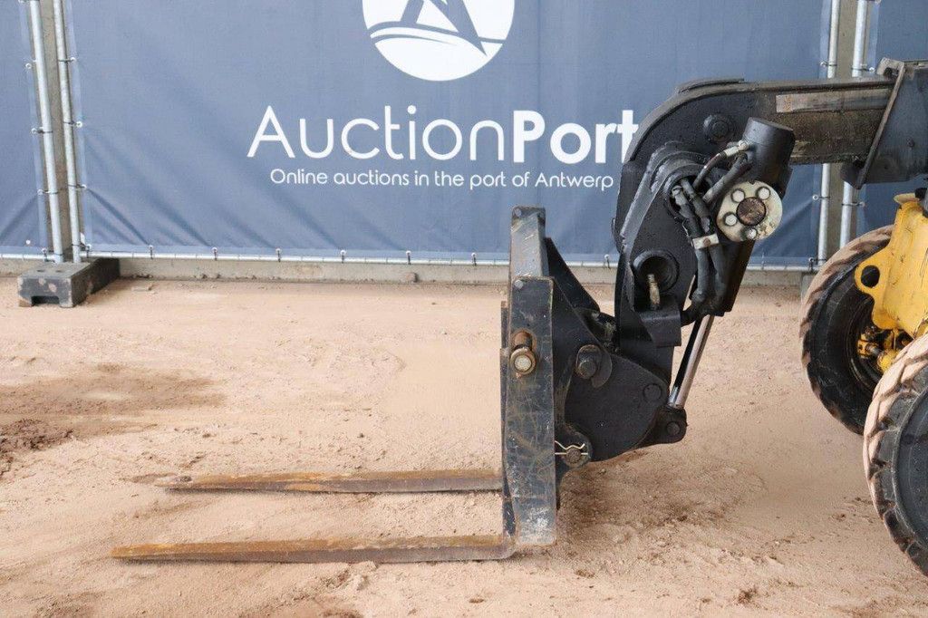 JCB 520-40 Diesel Telehandler 2000kg