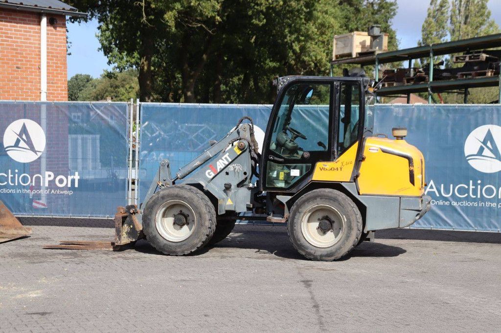Wheel loader Giant V6004T X-tra Diesel 48kW 2011