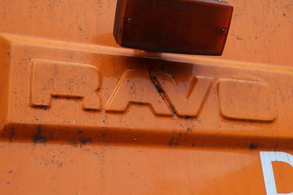Ravo 5002 Diesel Sweeper