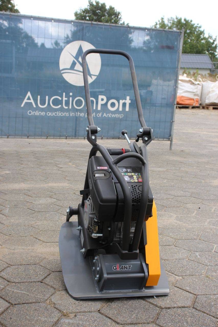 Vibrating Plate Giant GP2155D Petrol 2025 New