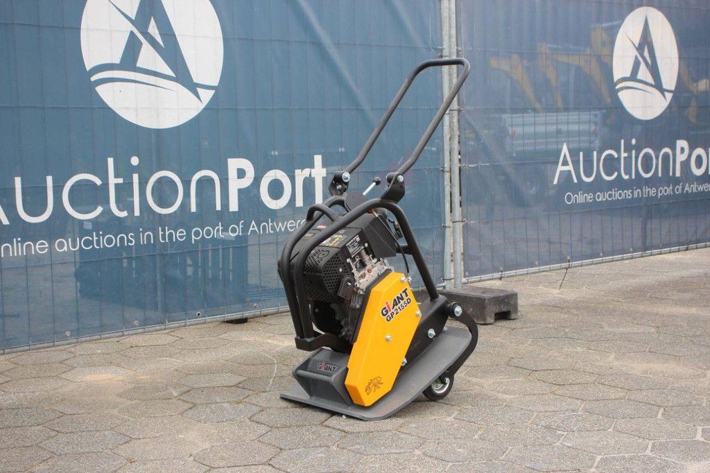 Vibrating Plate Giant GP2155D Petrol 2025 New