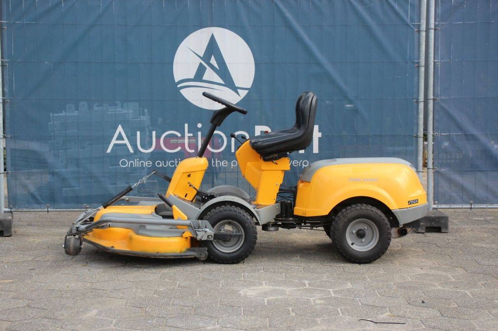 Riding Mower Stiga P901 Petrol 11.8kW 2010 (Margin)