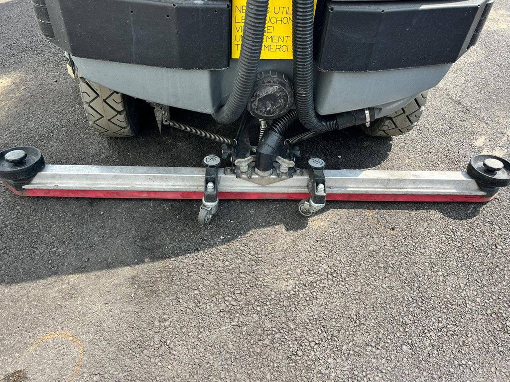 Scrubber-dryer Kärcher B250 R120 Electric 2019 with integrated sweeping function