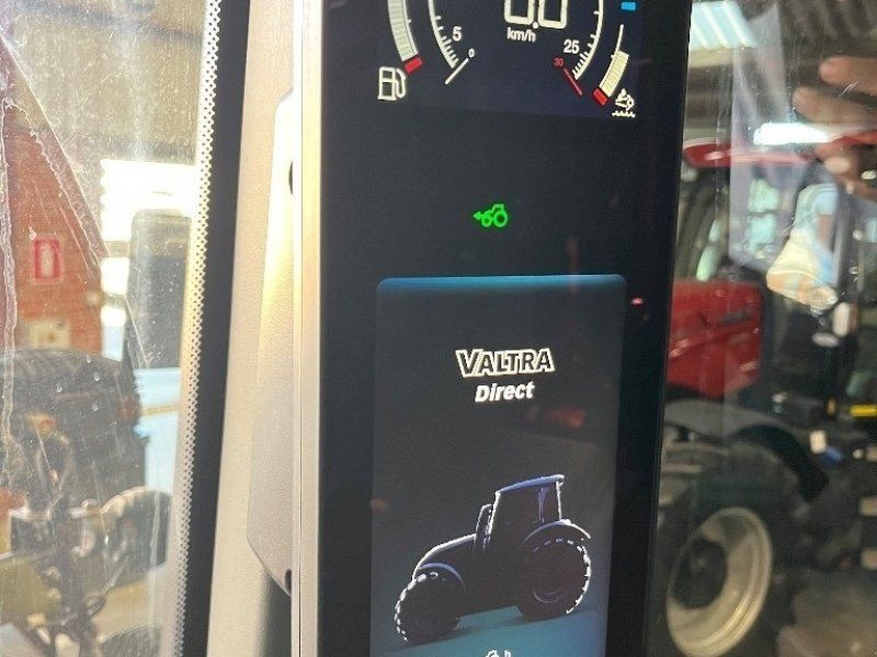 Valtra T235