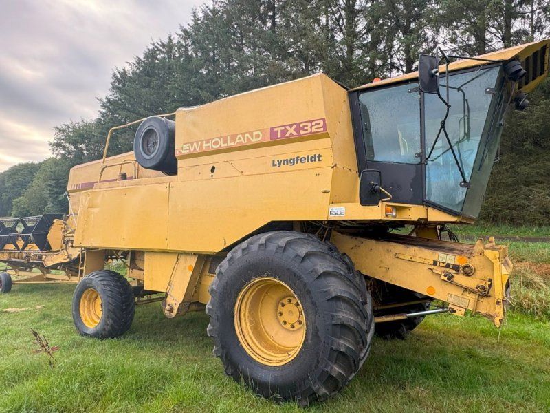New Holland TX 32 FSH