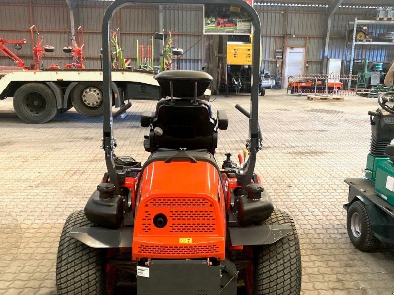 Kubota ZD1211R-60 Zero Turn