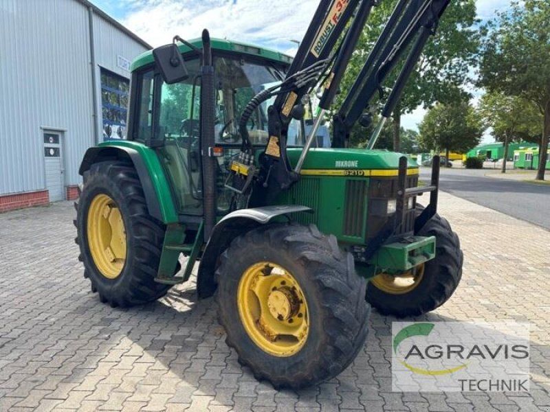 John Deere 6210