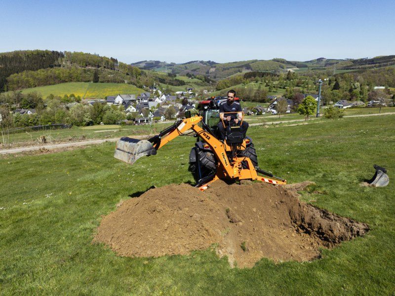 DIGGER BA22 Heckbagger /Anbaubagger für  inkl. Baggerschel-Ak