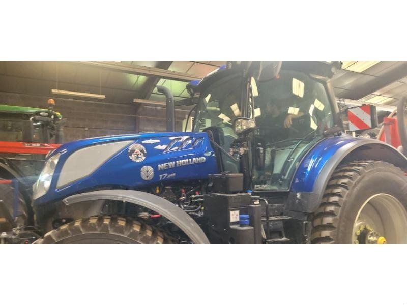 New Holland T7.245AC
