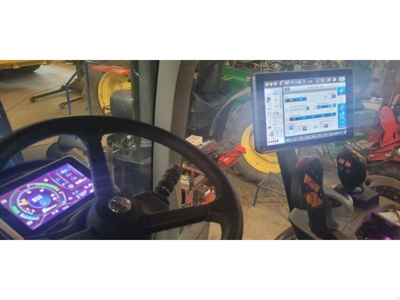 New Holland T7.245AC