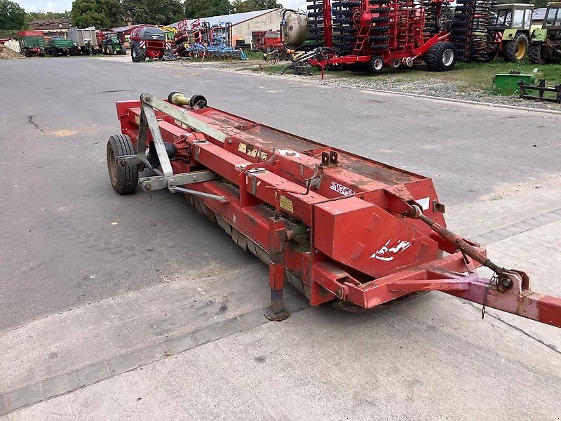 Kuhn BNG 450