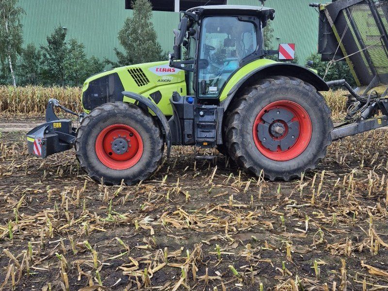 Claas Axion 870