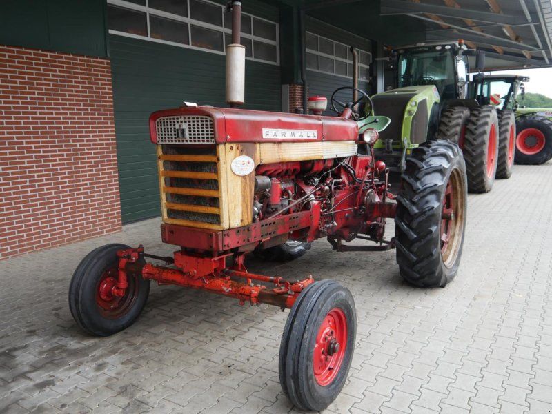 Case IH C Farmall 560