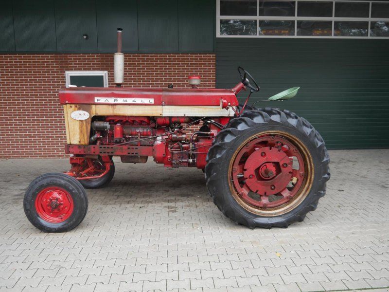 Case IH C Farmall 560