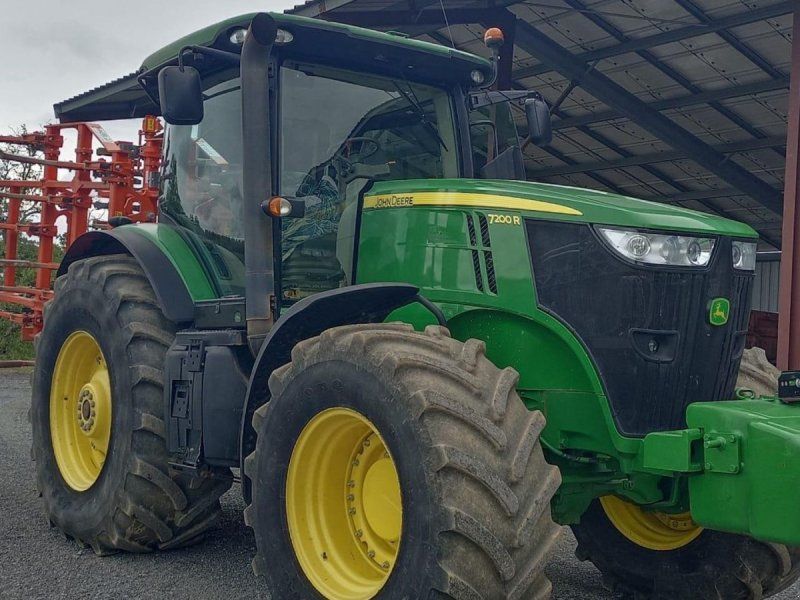 John Deere 7200R . Kun  5.700 timer. Giv et bud! Ring til Ulrik på 40255544