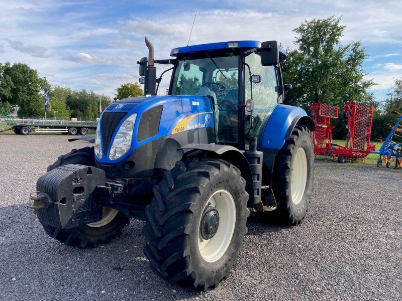 New Holland T 6090