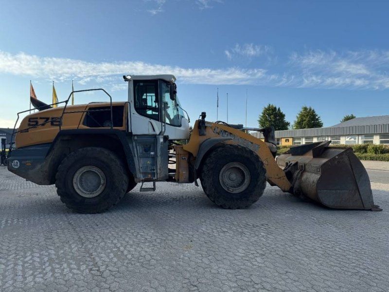 Liebherr L576