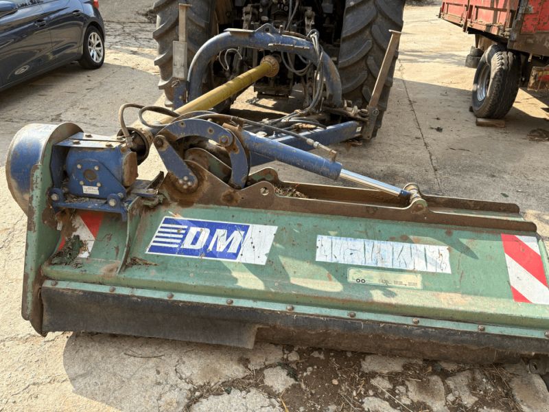Desvoys BROYEUR D ACCOTEMENT 2M