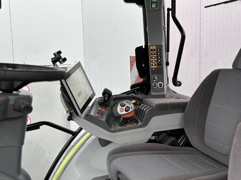 Claas ARION 550 CEBIS Cmatic A95