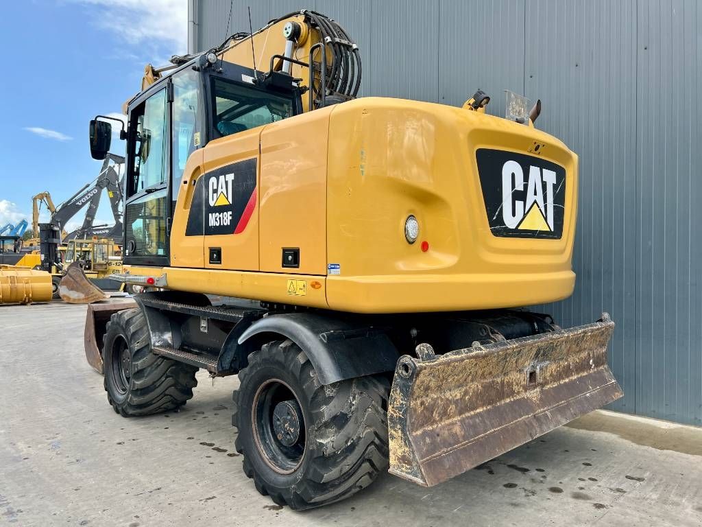 CAT M318F