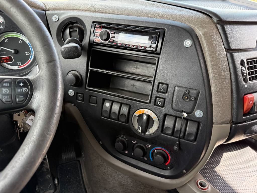 DAF XF105.460 - Automatic / Airco / Cruise Control