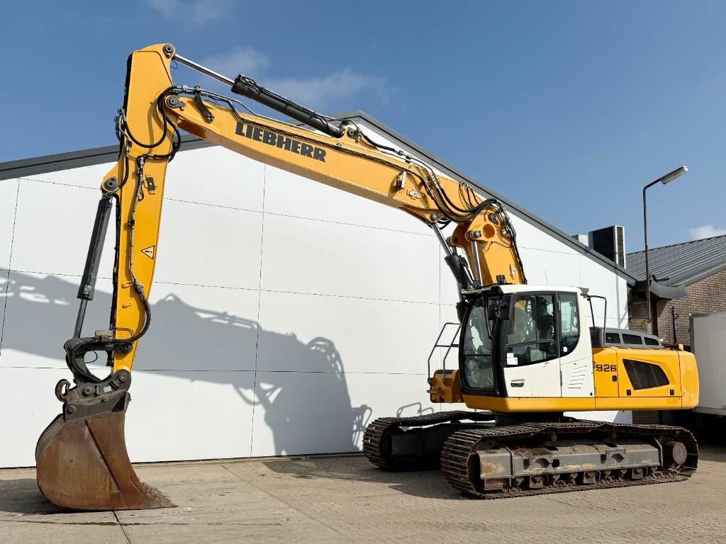 Liebherr R926LC - Oilquick / Triple Boom / German Machine
