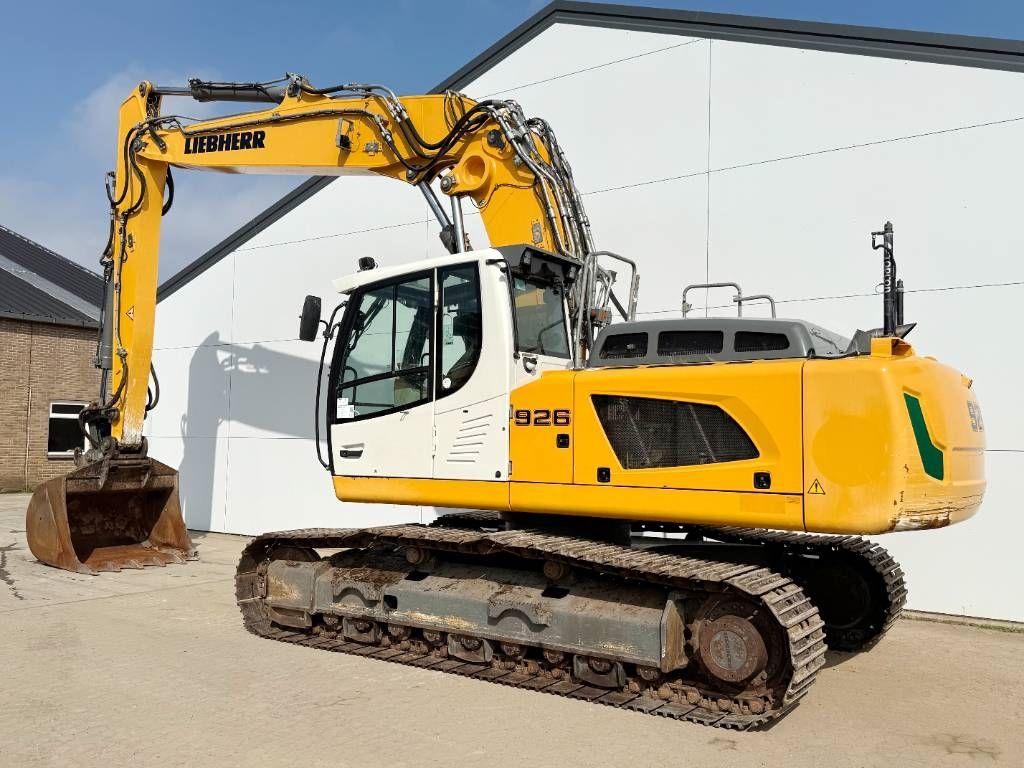 Liebherr R926LC - Oilquick / Triple Boom / German Machine