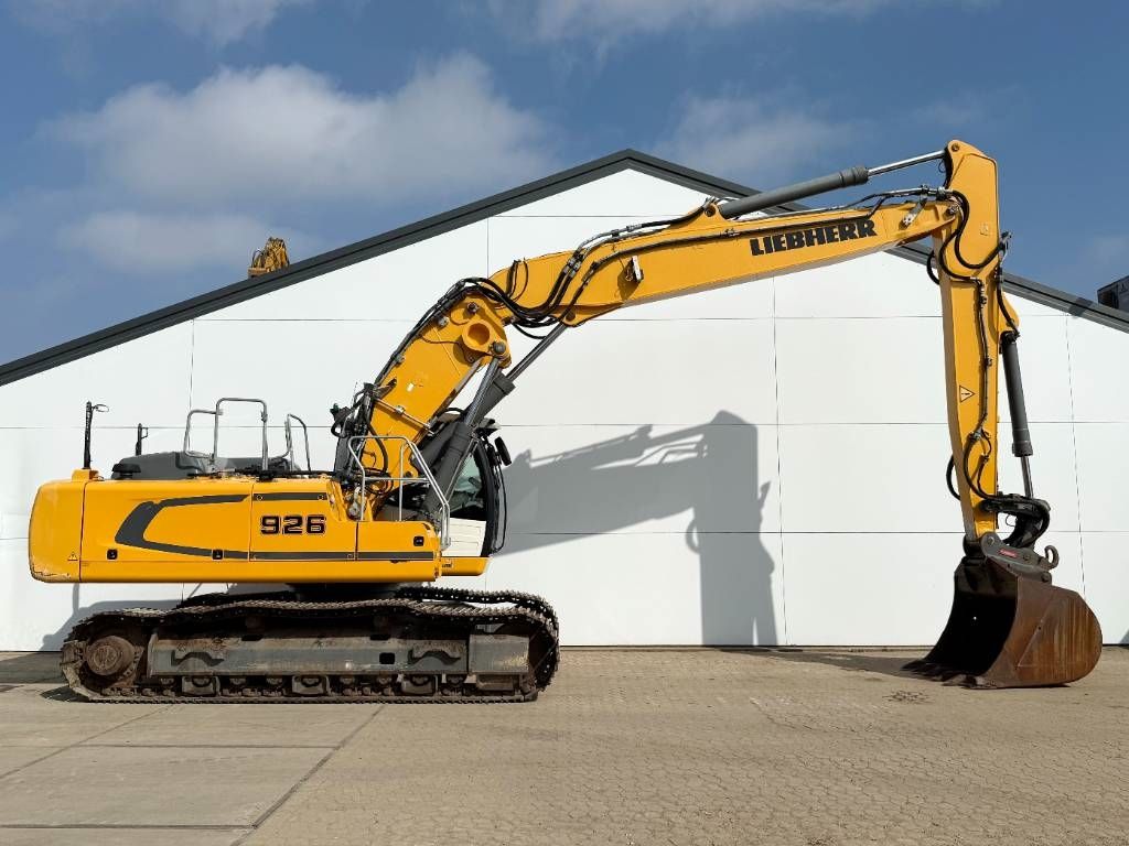 Liebherr R926LC - Oilquick / Triple Boom / German Machine