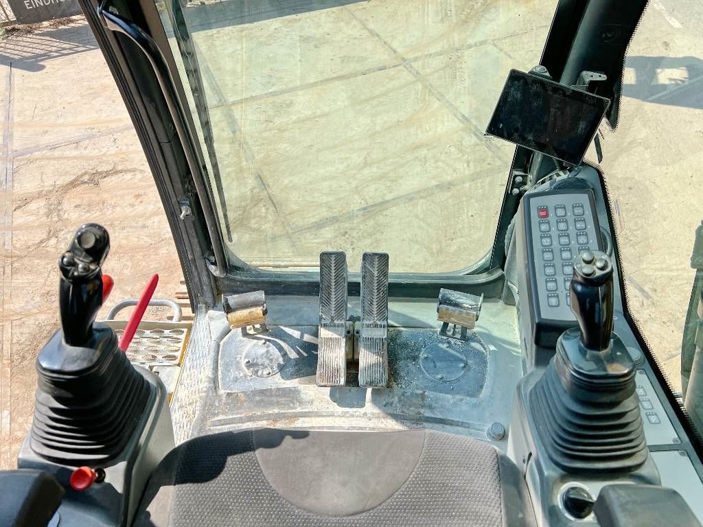 Liebherr R950 SHD - German Machine / Well Maintained