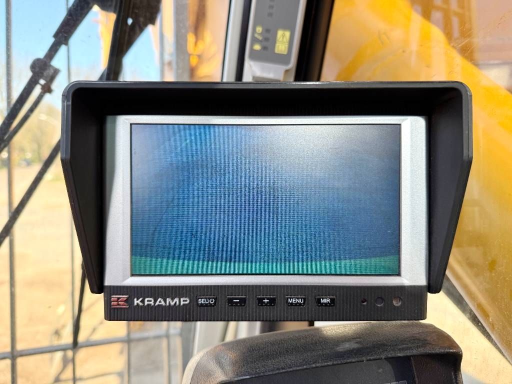 Liebherr R944C UHD - 23 m Demolition / Hydr UC / OilQuick
