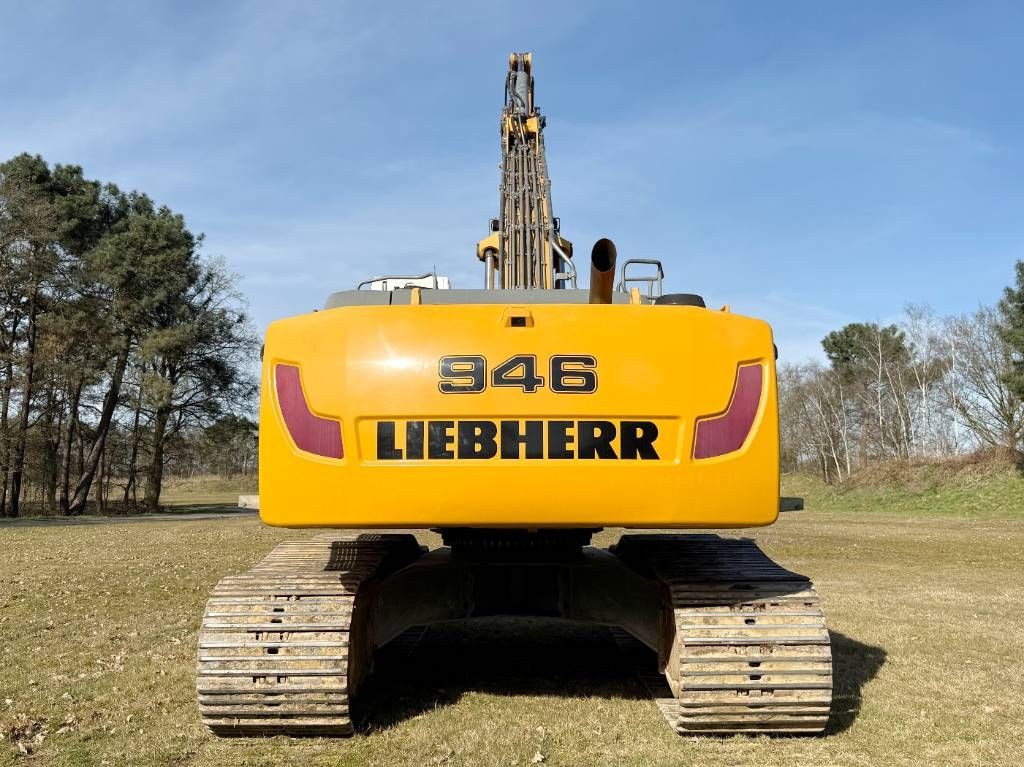 Liebherr R946 SHD - 20 Meter Long Reach / Dutch machine